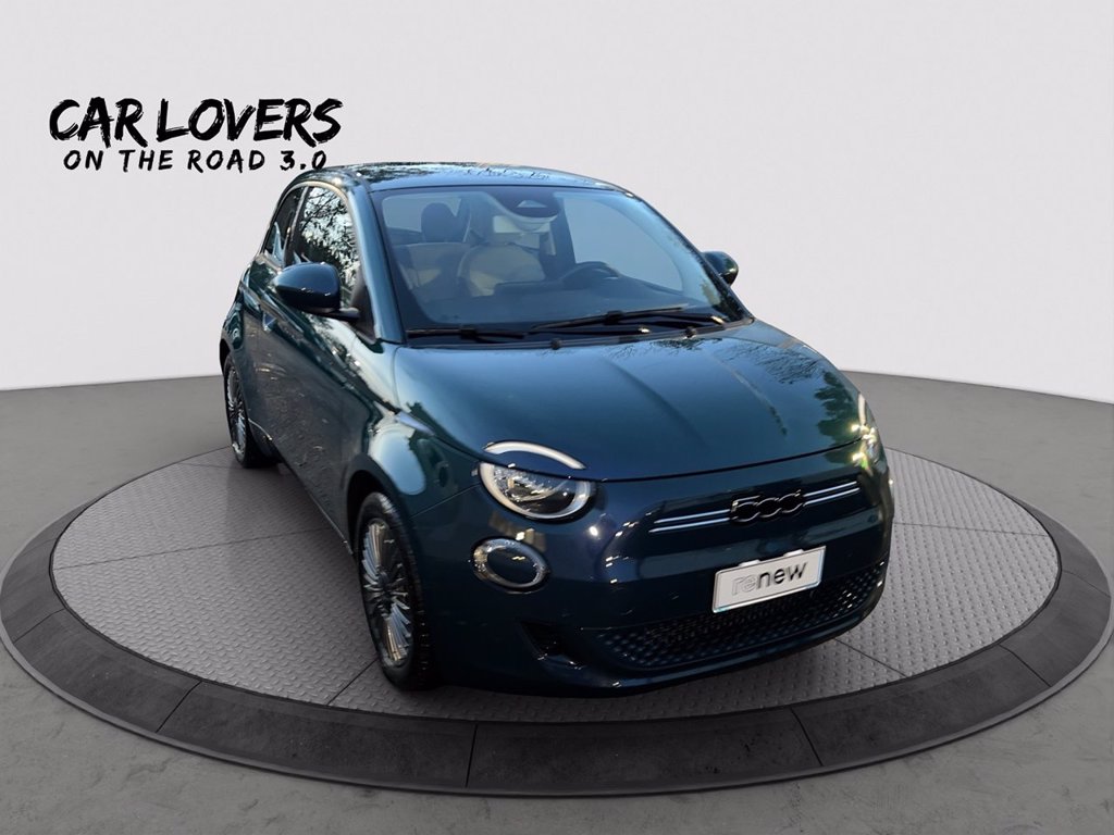 FIAT 500e 42 kwh la prima